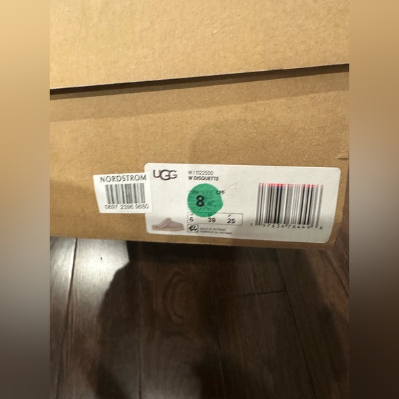 UGG new in box Disquette Slippers 8M campfire - Picture 5 of 5